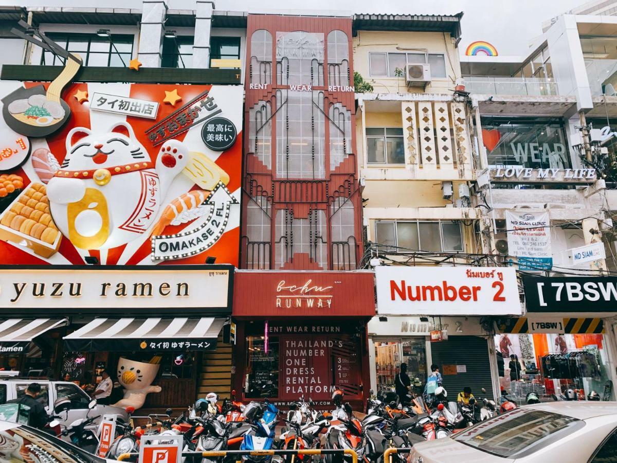 Oasis Cafe And Nap Hostel Bangkok Exterior foto